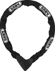 8900