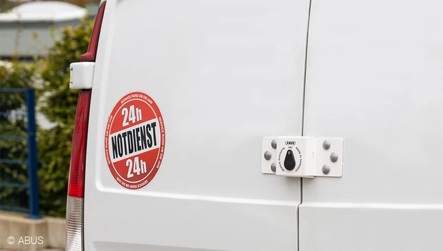 Protect your trailer from theft with our padlocks and hasps © ABUS