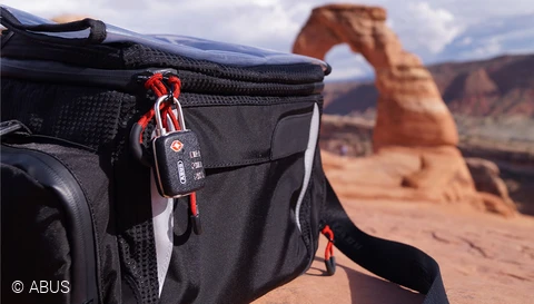 Whether on business trips or on holiday - we recommend securing your luggage © ABUS
